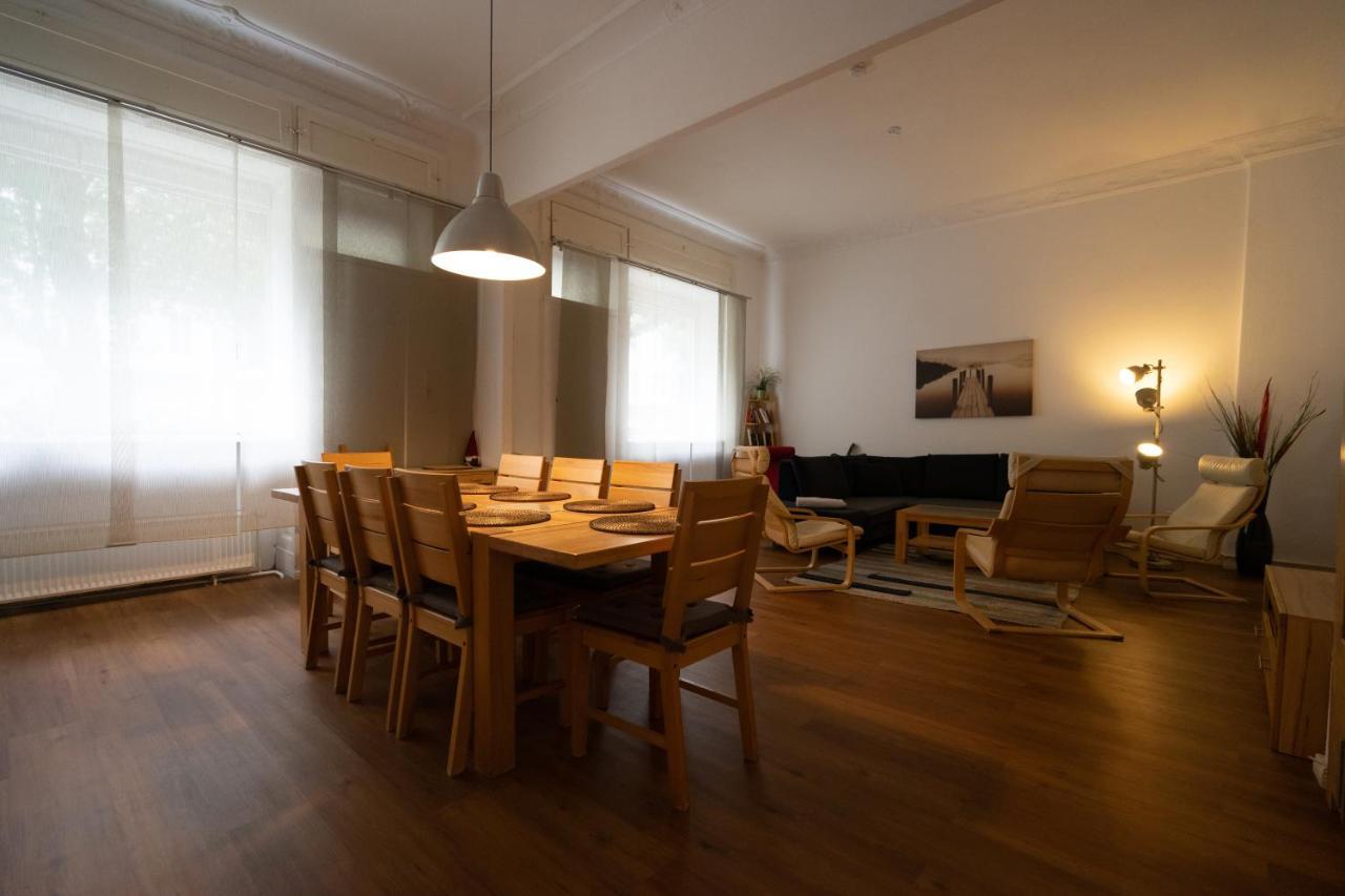 Apartment Großes In Zentraler Lage *